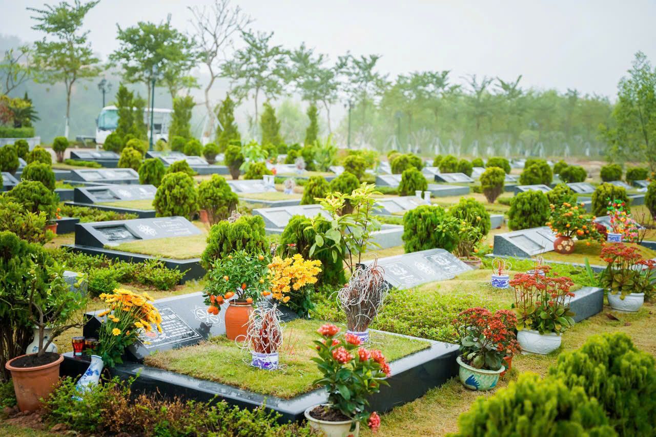 lac hong vien hoa binh 2